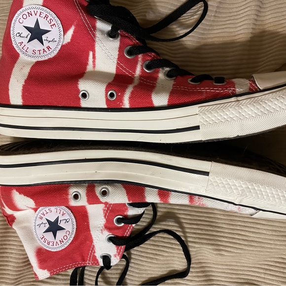 Converse - Picture 3 of 7